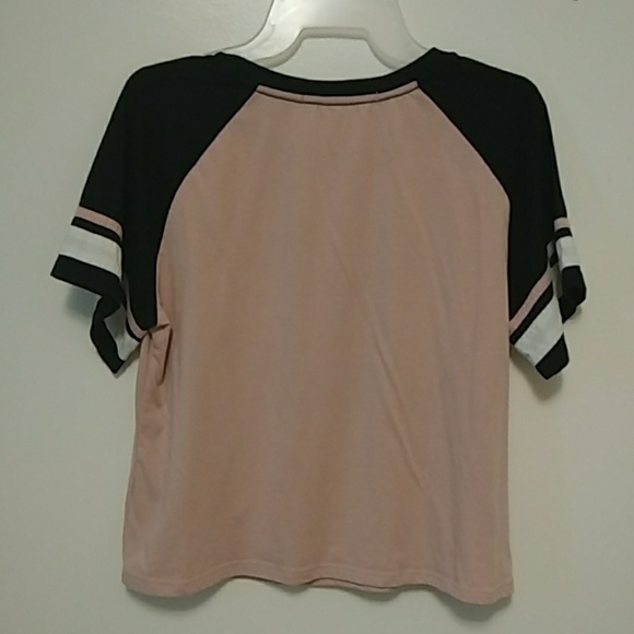 Sporty Cropped Tee "be wild & free" - Picture 4 of 4